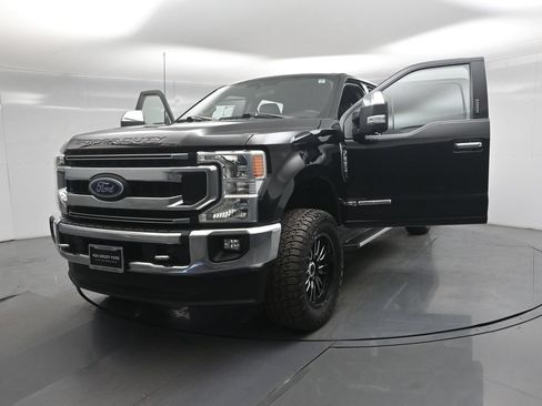 Used 2022 Ford F250 XLT w/ XLT Premium Package AWD/4WD image 27