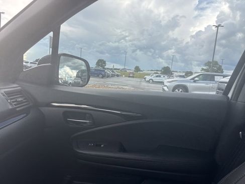 Used 2019 Honda Passport Elite image 16
