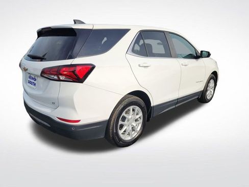Used 2024 Chevrolet Equinox LT w/ LPO, Floor Liner Package FWD image 5