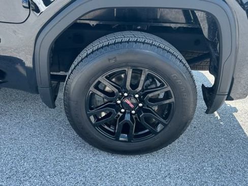 Certified 2024 GMC Sierra 1500 Elevation AWD/4WD image 9