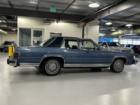 Used 1987 Mercury Grand Marquis GS RWD image 2