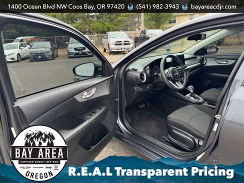 Used 2023 Kia Forte LXS FWD image 19