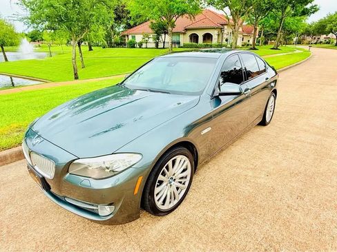 Used 2011 BMW 550i Sedan RWD image 3
