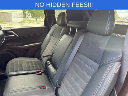 Used 2023 Mitsubishi Outlander SE FWD image 39