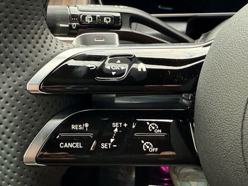 Used 2026 Mercedes-Benz GLC 300 4MATIC image 21