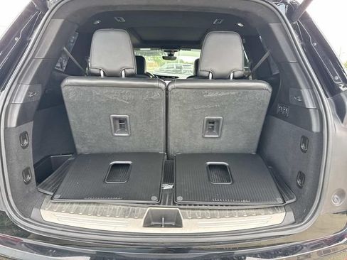 Used 2020 Cadillac XT6 Premium Luxury w/ Platinum Package FWD image 11