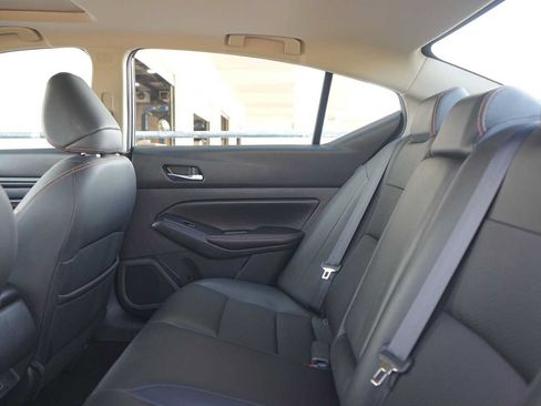 Used 2019 Nissan Altima 2.5 SR w/ SR Premium Package FWD image 14
