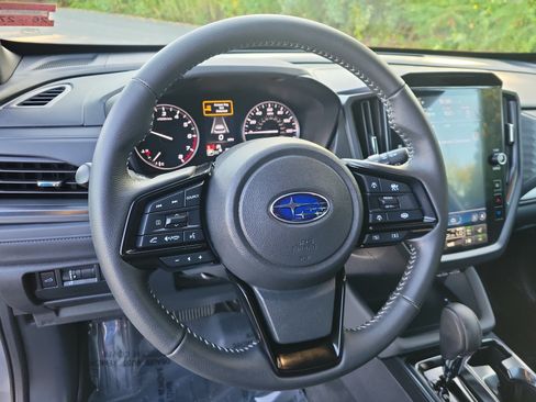 Used 2026 Subaru Forester Premium AWD/4WD image 21