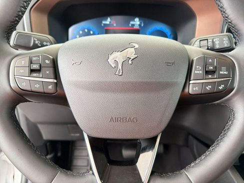 Used 2025 Ford Bronco Sport Outer Banks AWD/4WD image 17