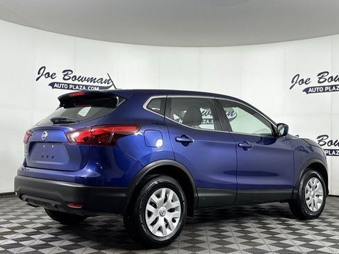 Used 2019 Nissan Rogue Sport S image 7