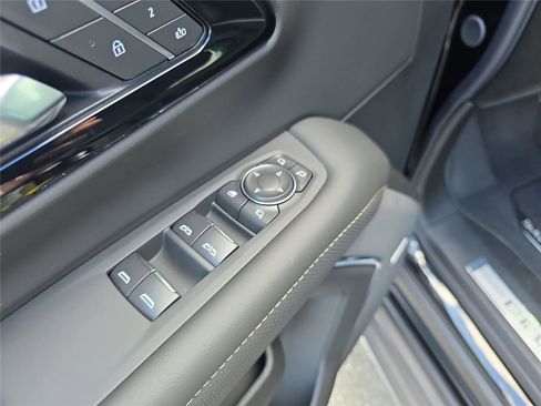 Used 2026 Chevrolet Tahoe Premier w/ Sun And Tow Package image 33