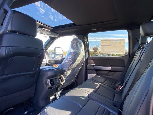 New 2026 Ford F250 Platinum image 15
