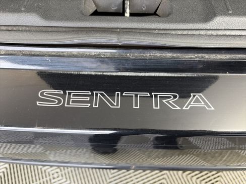 Used 2022 Nissan Sentra S w/ Lighting Package FWD image 15