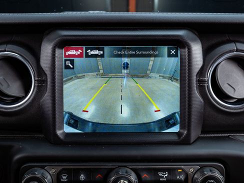 Used 2021 Jeep Gladiator Overland w/ Popular Equipment Package image 26