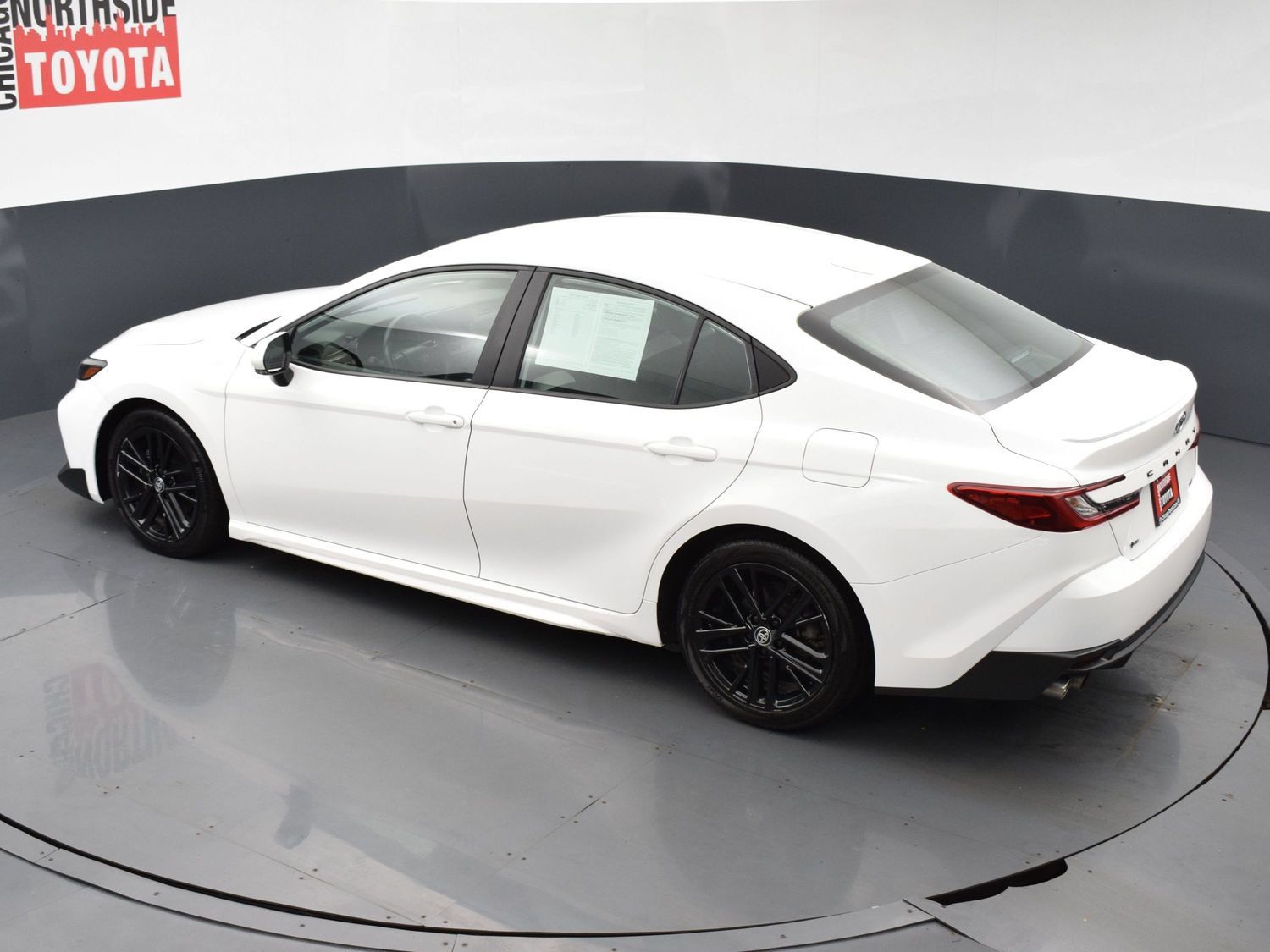 Used 2025 Toyota Camry SE FWD image 19