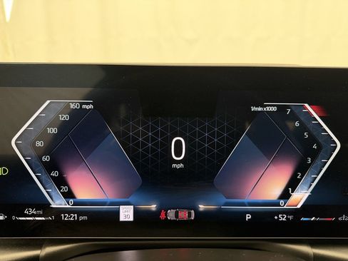 Used 2024 BMW 330i xDrive Sedan w/ Convenience Package image 14