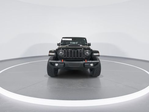 Used 2025 Jeep Gladiator Mojave image 3