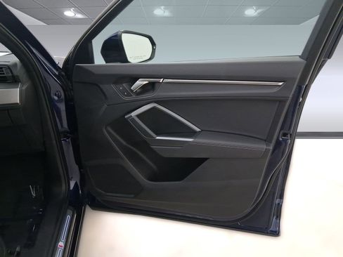 Certified 2025 Audi Q3 2.0T Premium w/ Convenience Package image 31