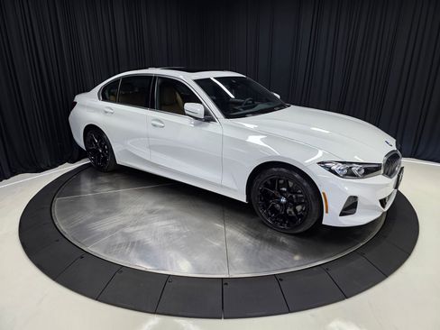 Used 2025 BMW 330i xDrive Sedan w/ Premium Package AWD/4WD image 14