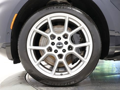 Used 2021 Aston Martin DBX AWD/4WD image 98