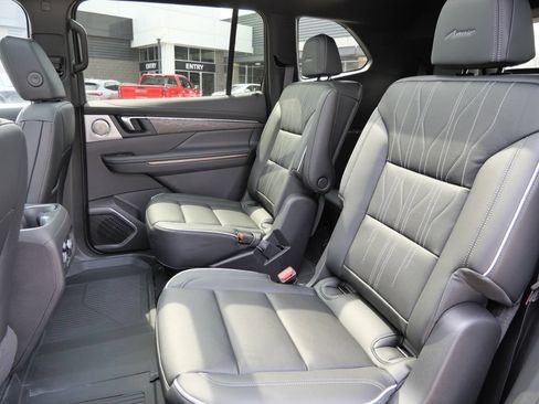 New 2026 Buick Enclave Avenir w/ Super Cruise Package AWD/4WD image 41