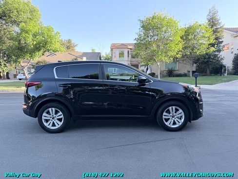 Used 2017 Kia Sportage LX FWD image 7