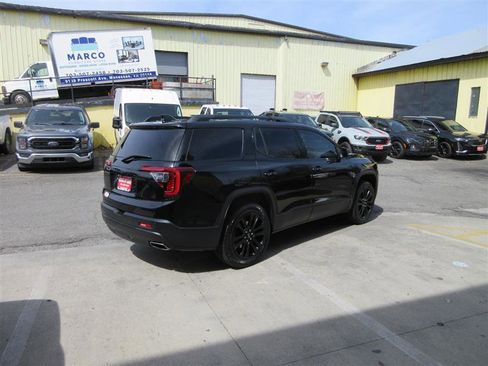 Used 2022 GMC Acadia SLE w/ Driver Convenience Package image 8