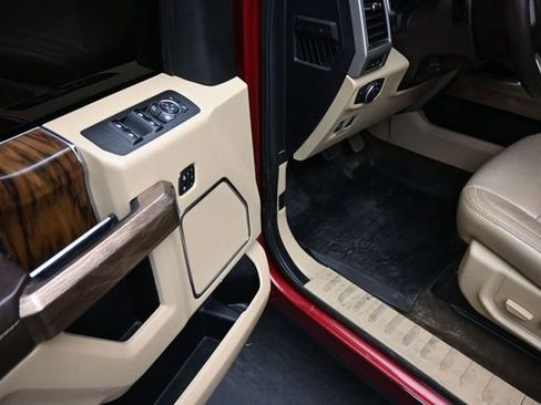 Used 2019 Ford F150 Lariat AWD/4WD image 12