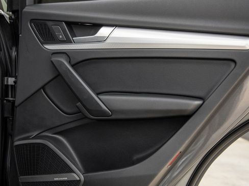 Used 2018 Audi Q5 2.0T Premium Plus w/ Premium Plus Package image 38