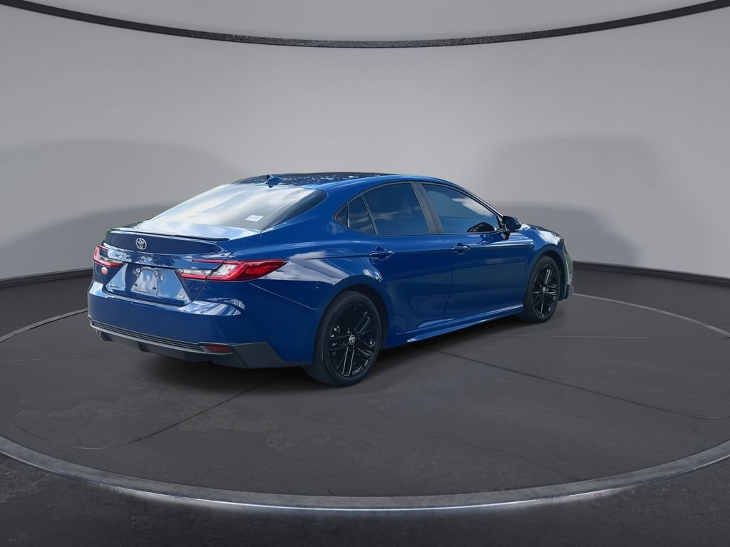 Used 2025 Toyota Camry SE w/ Convenience Package FWD image 8