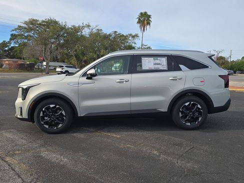 New 2026 Kia Sorento S image 5