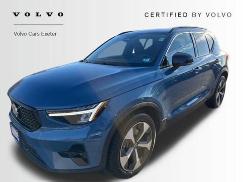 Certified 2023 Volvo XC40 B5 Plus w/ Driver Assist Package image 3