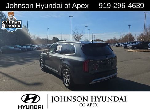 Used 2020 Kia Telluride EX image 17