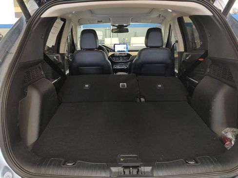 Used 2022 Ford Escape Titanium w/ Titanium Elite Package AWD/4WD image 23