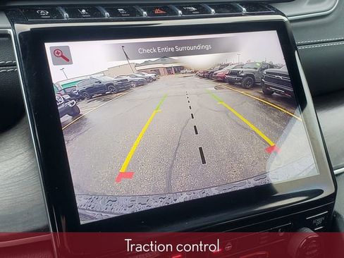 Used 2023 Jeep Grand Cherokee Limited image 29