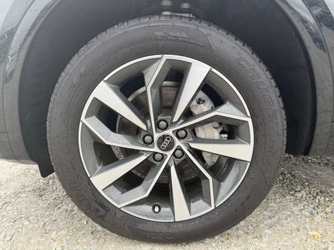 Used 2024 Audi Q5 2.0T Premium w/ Summer of Audi Package image 14