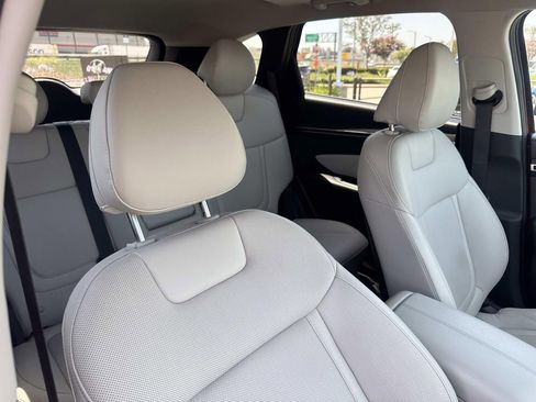 Certified 2023 Hyundai Tucson SEL w/ Convenience Package FWD image 27