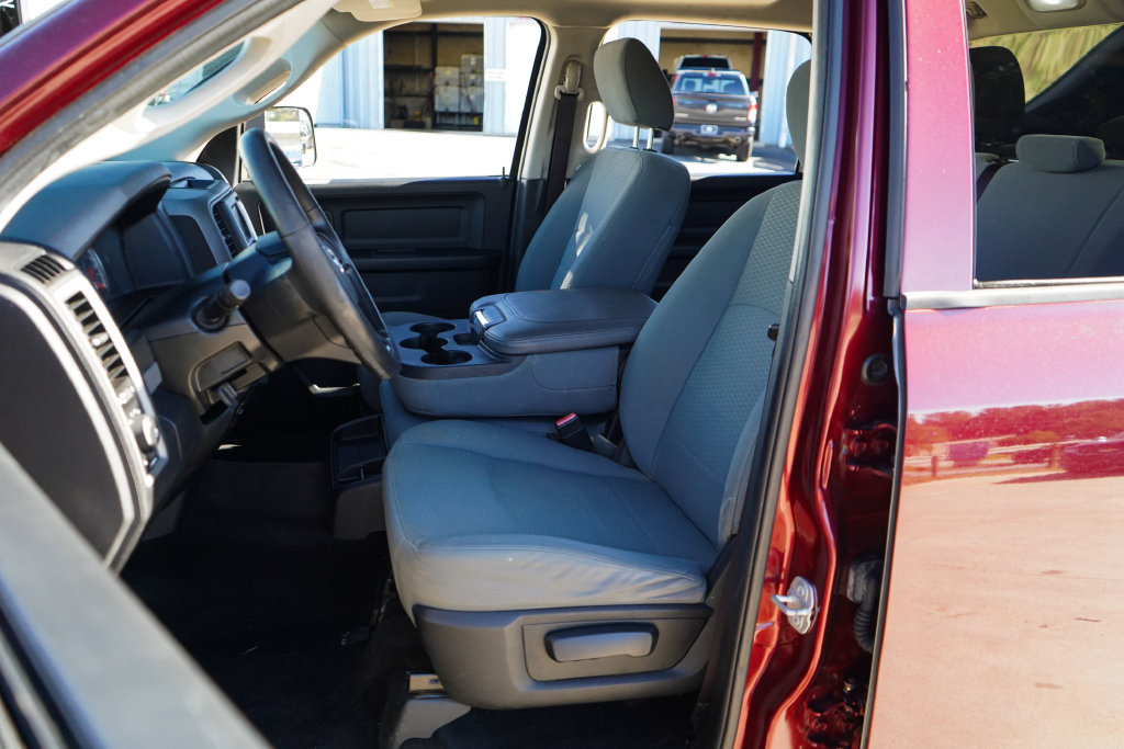 Used 2017 RAM 1500 Express AWD/4WD image 7