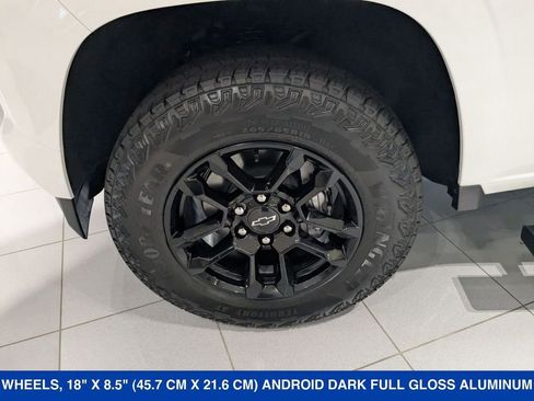 New 2025 Chevrolet Colorado Z71 w/ Midnight Edition image 11