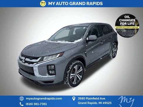 Used 2025 Mitsubishi Outlander Sport ES AWD/4WD image 3