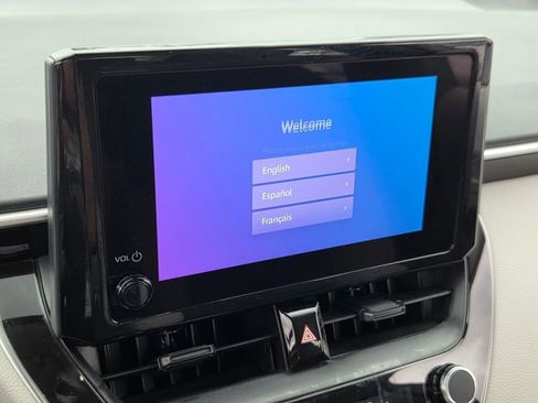Used 2024 Toyota Corolla LE FWD image 17