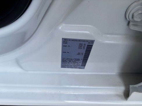 Used 2025 Nissan Altima 2.5 SV FWD image 30