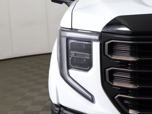 Used 2023 GMC Sierra 1500 AT4X AWD/4WD image 17