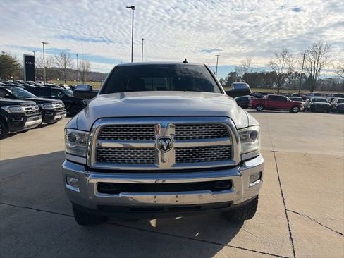 Used 2016 RAM 2500 Laramie image 2