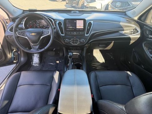 Used 2022 Chevrolet Malibu Premier FWD image 24