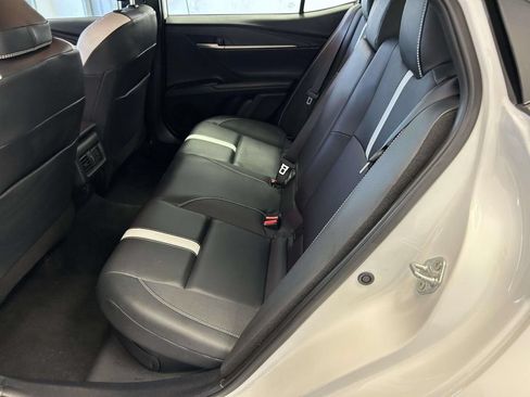 Certified 2025 Toyota Camry SE FWD image 14