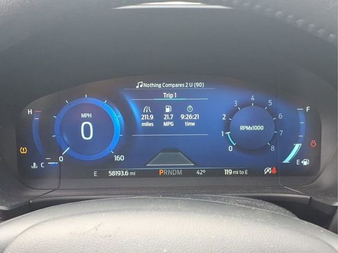 Used 2020 Ford Escape Titanium image 14