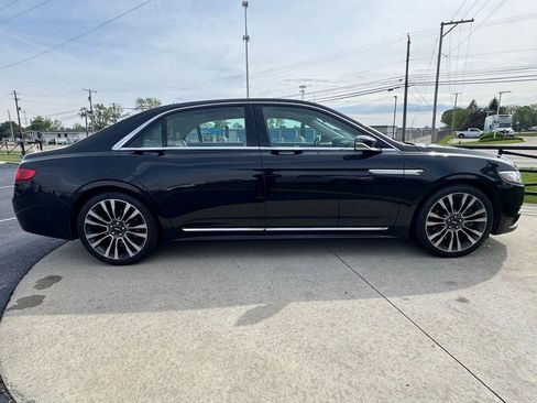 Used 2017 Lincoln Continental Select w/ Climate Package FWD image 8