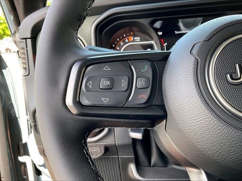 New 2026 Jeep Gladiator Mojave AWD/4WD image 28