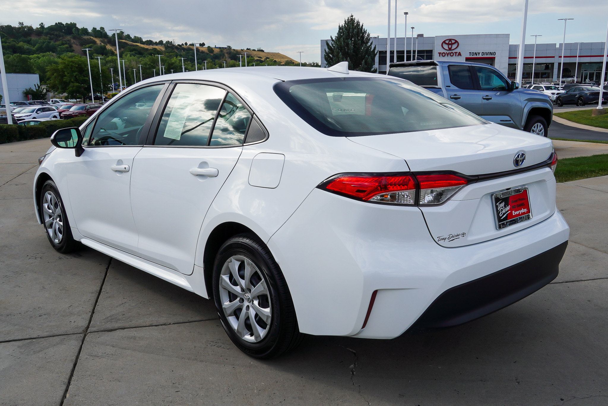 Certified 2024 Toyota Corolla LE FWD image 6
